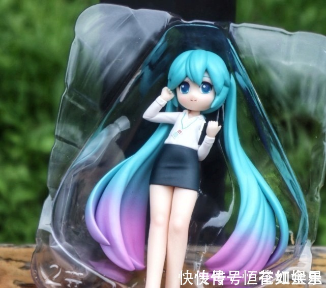 盲盒|国内首款初音未来盲盒手办来袭，网友啥是盲盒