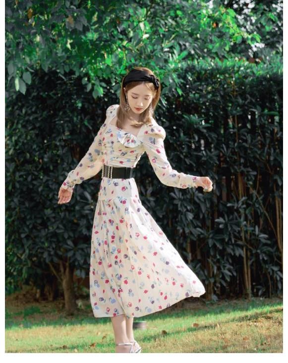 黑色系|真服了孟美岐，藍色膠布綁腳上當(dāng)鞋子穿，這誰模仿得來