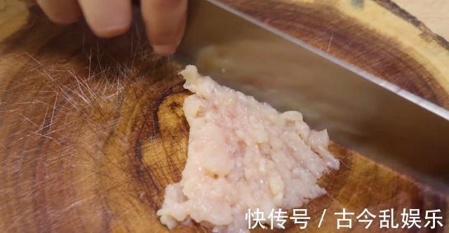 胡萝卜|不爱吃蔬菜的宝宝都吃上瘾了!一口吃进10种营养,一锅都不够吃