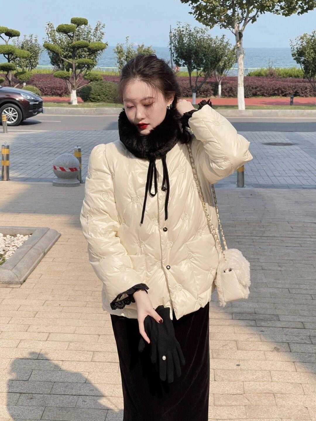 黑白配|冬天穿衣还得是黑白配,百搭精致不挑人,关键是穿再久也不会过时