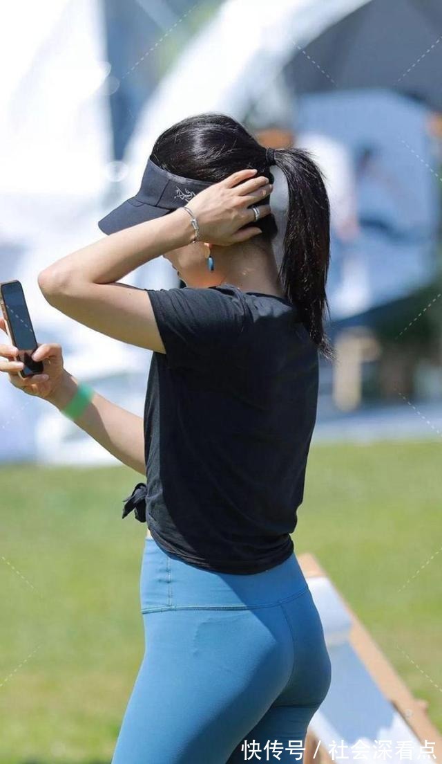 百搭|女孩子的衣橱里总有那么一条超级百搭的打底裤，时尚百搭