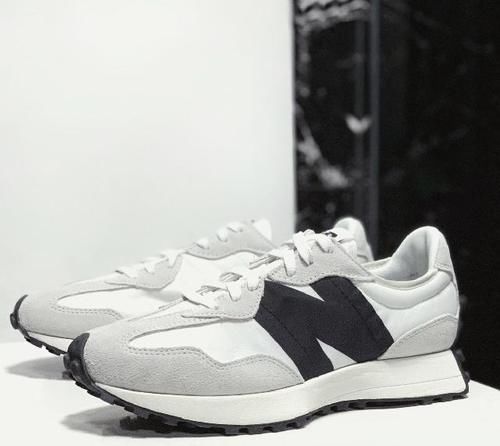 发现一双比元祖灰还要好看的327 New Balance 327 海盐色