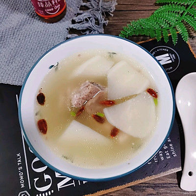 白萝卜排骨汤