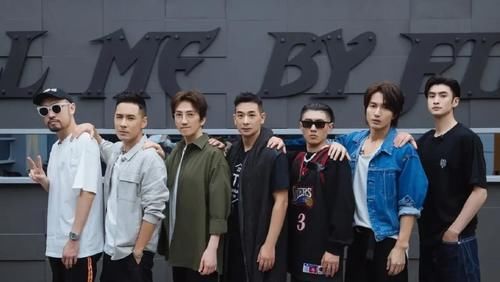 告别|黄征发小作文告别《哥哥》舞台,无意中透露三点关于哥哥们的信息