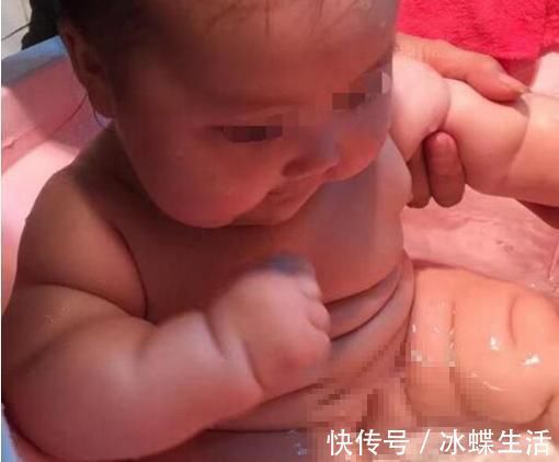 辅食|宝宝胖得快不成人形了,医生斥责宝妈:你是怎么当妈的?