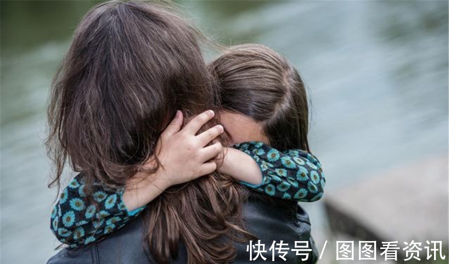 亲近|孩子长期被父母吼叫,四种方法补救孩子幼小心灵,让亲子更加亲近