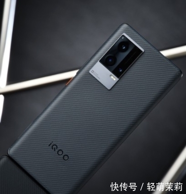 系列|iPhone 13系列对比iQOO 8 Pro，谁的综合实力更值得一选？