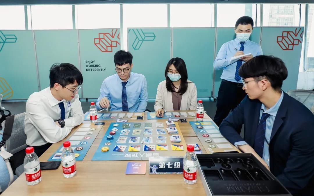 福布斯|合景泰富荣获2021福布斯中国?年度最佳雇主系列两项大奖
