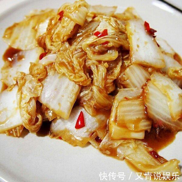 厨房|厨房今天来一个兄弟上第一天班，老大叫他炒几个小菜，你看他行吗