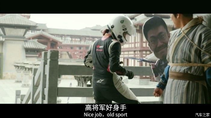 反差萌|女神级赛车手的这波漂移，什么水平？