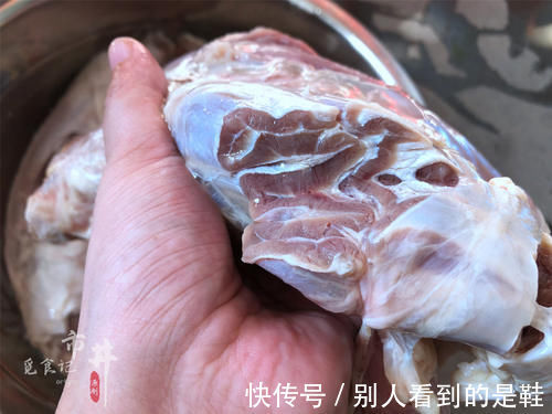 卤牛肉|卤牛肉时,记住“1腌2泡”的窍门,牛肉不柴不腥,好吃缩水少