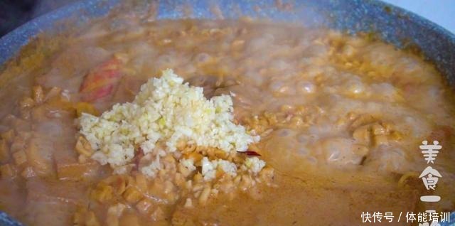  秘制麻辣烫，详细公开底料配方和做法，麻辣过瘾超解馋，香！