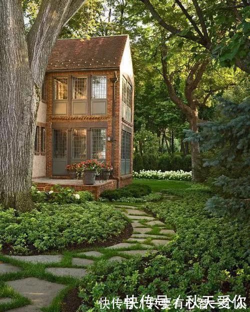 案例|10套实景别墅庭院设计案例，每一款都好想搬回家！