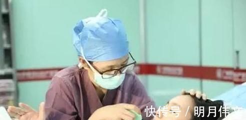 分娩|孕妈生娃姿势千百种,“横躺站跪”超乎想象涨知识,孕妈适合哪个