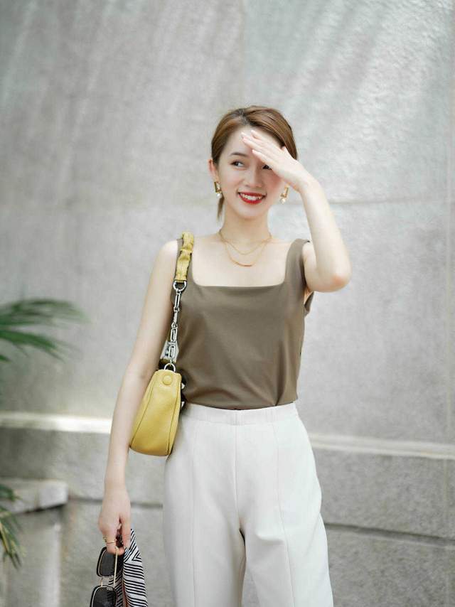 阔腿裤|奔三奔四的气质女神爱这样穿,吊带上衣配西裤干练精致,减龄时髦