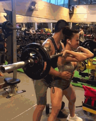 身材|越南姑娘有多性感？113斤曲线身材的她，被誉为越南十大健身女神