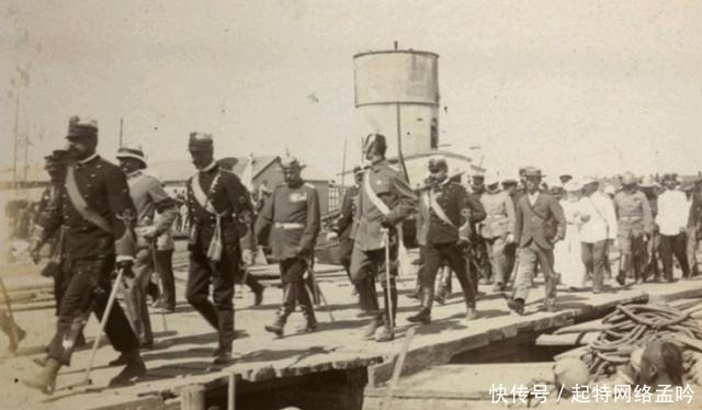 物品|在清朝的照片中，我们在很多场景里都会发现这件物品，无论男女