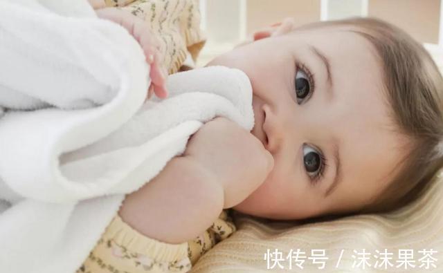 口欲|宝宝不管拿到什么都爱往嘴里塞为啥？背后隐藏着心理暗示，你要懂