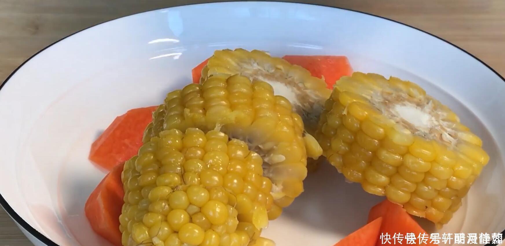 肉质|排骨直接焯水就错了，大厨教你正确做法，肉质软嫩入味，不腥不柴