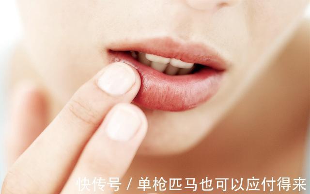 内分泌失调|女人有妇科病，嘴巴会提前告知，若有4种表现，最好留心