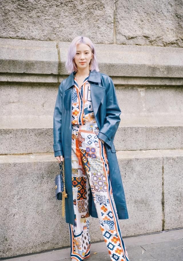 ?女人买大衣,就选这2个颜色,显白显年轻,明年穿都不过时