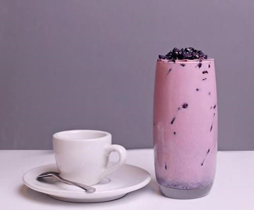 芋头明明是白色的,为什么一提到“香芋味”,你想到的就是紫色?