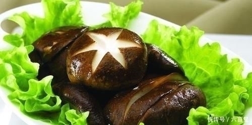 香蕉|便秘不用吃药,多吃几种食物,排毒清肠,消灭口臭与便秘