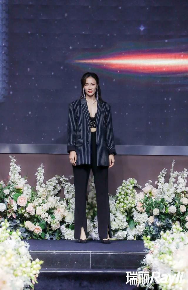 瑞丽春季臻享时尚晚宴——春风十里 与美好相约