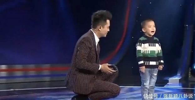 小康|母亲去世全家人瞒着4岁儿子,等他唱完这首歌,全场忍不住落泪!