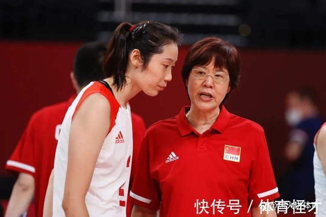 中国队|同为主攻位置代表的大梅,为何没有朱婷的成就高?如何看待此事?