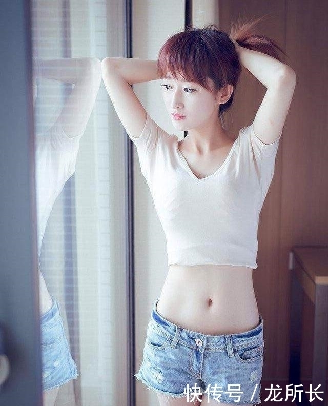 热裤显妹子俏身材, 时尚美女的性感搭配