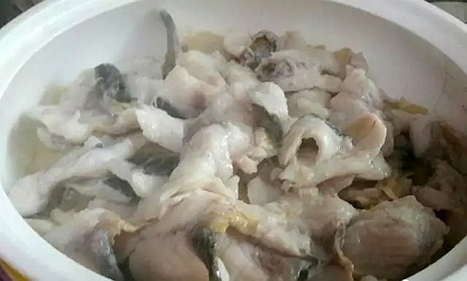 麻辣|天越热越想吃的一道菜,麻辣酸爽开胃,5分钟教会你做酸菜鱼!