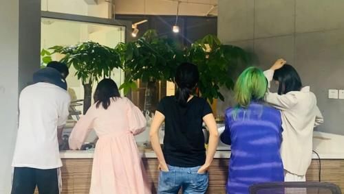 交作业|为了解决中午吃什么,我们决定拼了!