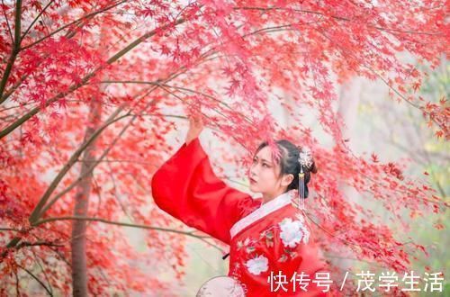 李煜&李煜水平很高的一首词,全文无一“怨”字,却句句有怨意