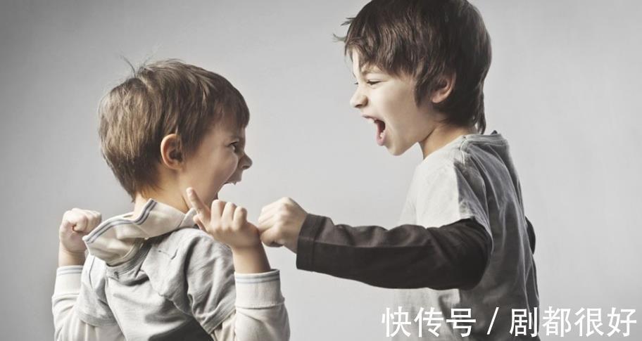 家长|发现孩子被别人校园霸凌怎么办?这3句话,家长可千万不能说