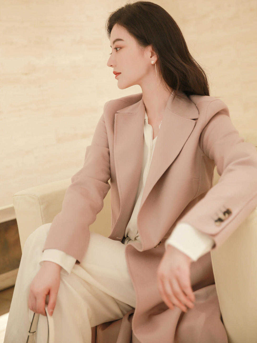 毛领|收起长款大衣吧!小众高端才够惊艳,贵气知性