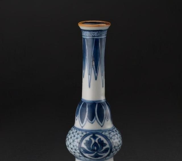 海底|真有海底宝藏康熙沉船5万件青花瓷,市值5亿美金无压力