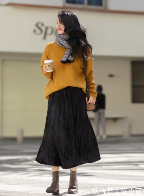 裙装|放弃烂大街的针织衫+牛仔裤吧,今年尝试裙装搭配,体面还优雅