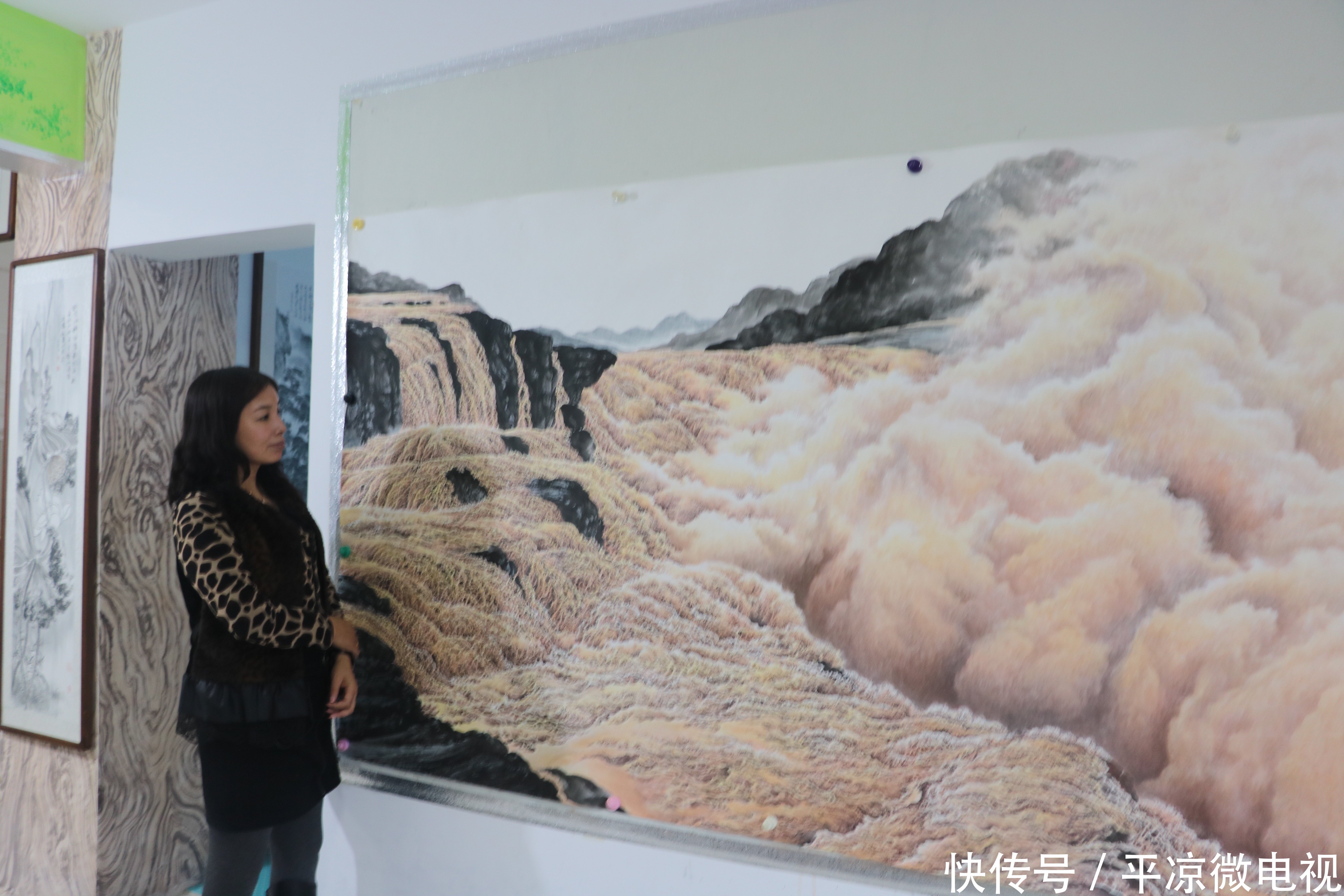 刘雪琴女士山水画深得陈泊清老师手授口传之下进步很快