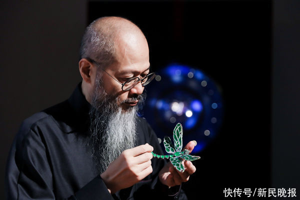 陈世英|在陈世英的个展中,做一场和璀璨宝石有关的“翩翩平行梦”