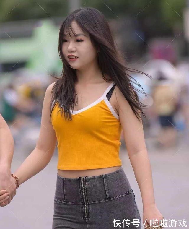 穿搭 健美裤的搭配遮肉又显瘦,显得身材更加修长!