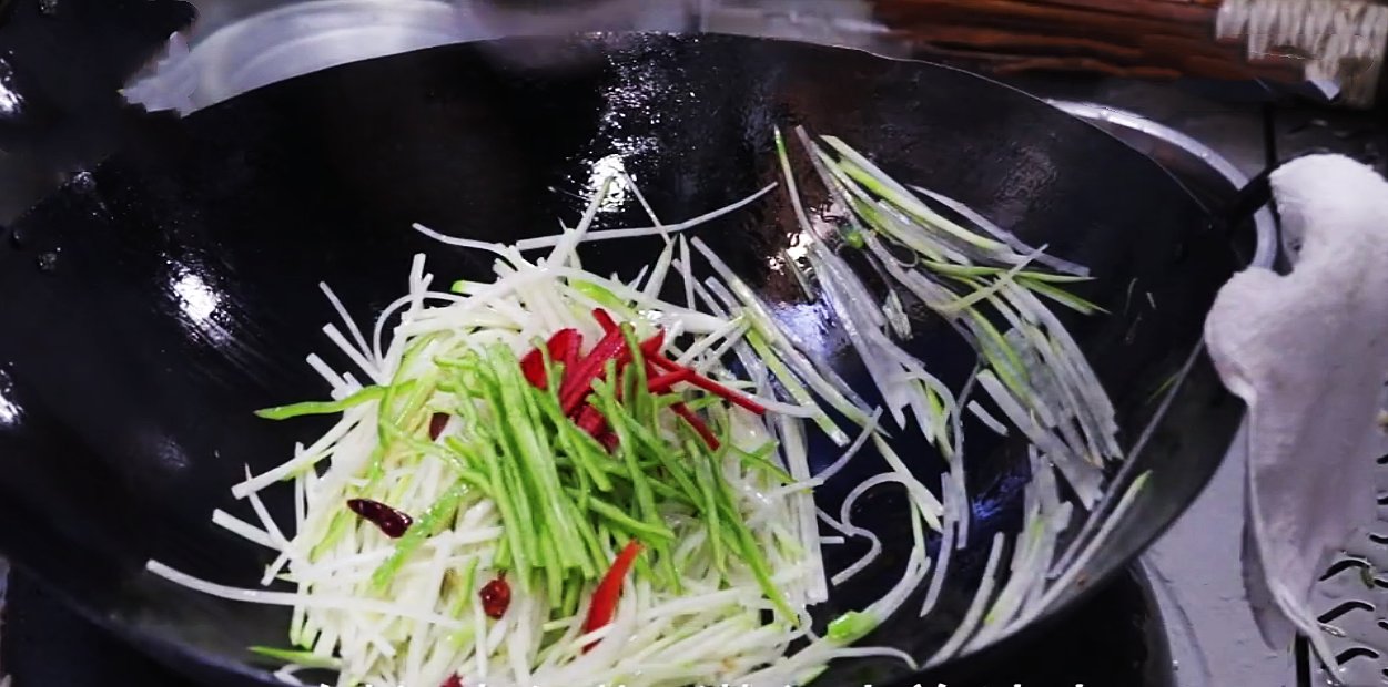 秋天别总大鱼大肉，多吃这12道家常素菜，低热量高营养，特别下饭