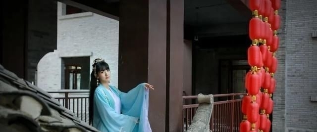 影视|古代的女子整天穿拖地长裙不怕脏吗其实你是被影视剧误导了
