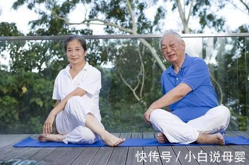 马应龙麝香痔疮膏|痔疮便血难治易反复?老中医提醒:抓住痔疮的关键才是重点!