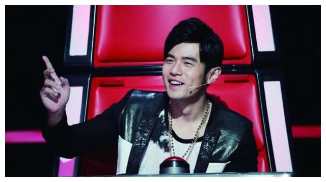 实锤，《好声音》周杰伦搭档确定，“过气歌手”孙燕姿加盟