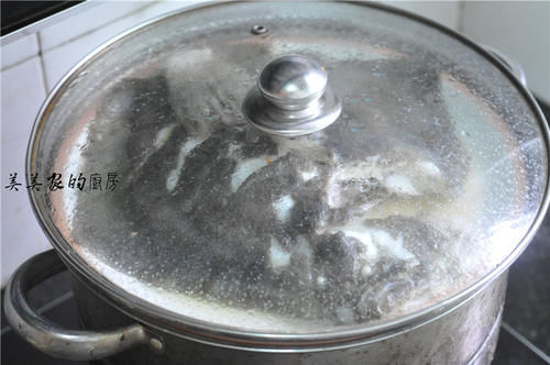 清蒸多宝鱼，只需简单两步！细嫩无腥味，比饭店做的还要鲜！