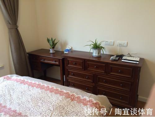 墙壁式|媳妇装新房,卫生间砌“半墙”,阳台成“绿森林”,被邻居赞爆了