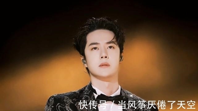 上了一次跨年,黑热搜连续挂了两天!王一博,到底是得罪了谁?