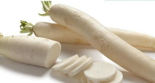 白萝卜营养价值不低,但以下3类人,真的不适合吃!早知早受益