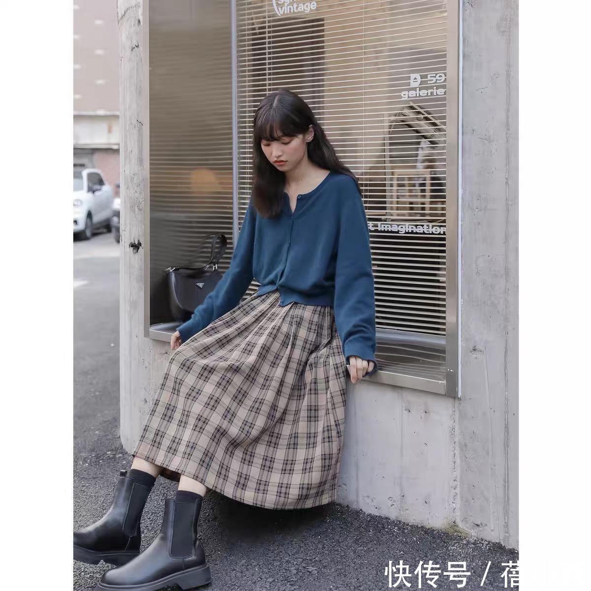 裙装|秋天衣橱里必备“裙装”!学会裙装搭配,让自己成为一枚时髦精